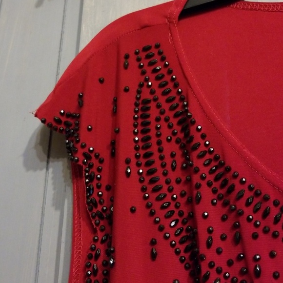 Beautiful,  fancy top. Detailed with black beading - Picture 3 of 4